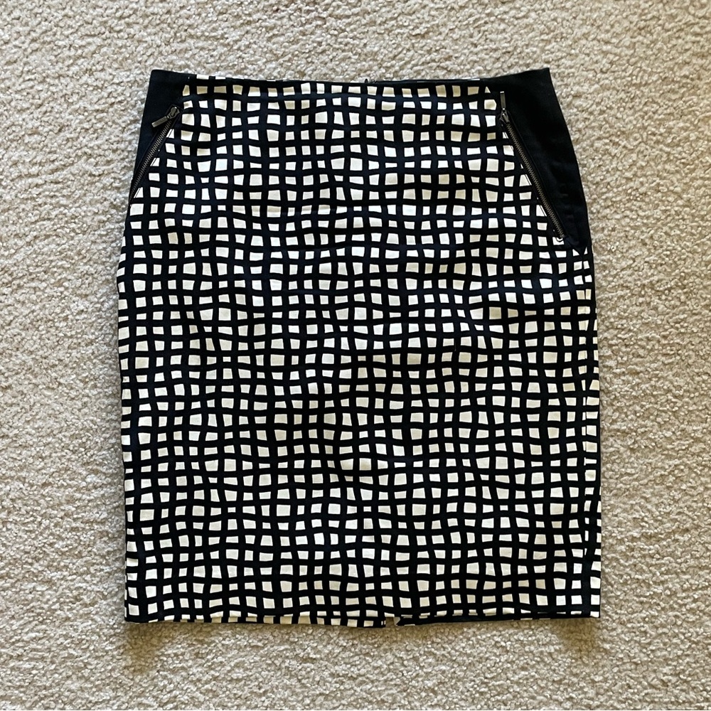 The Limited black and white pencil skirt, 8